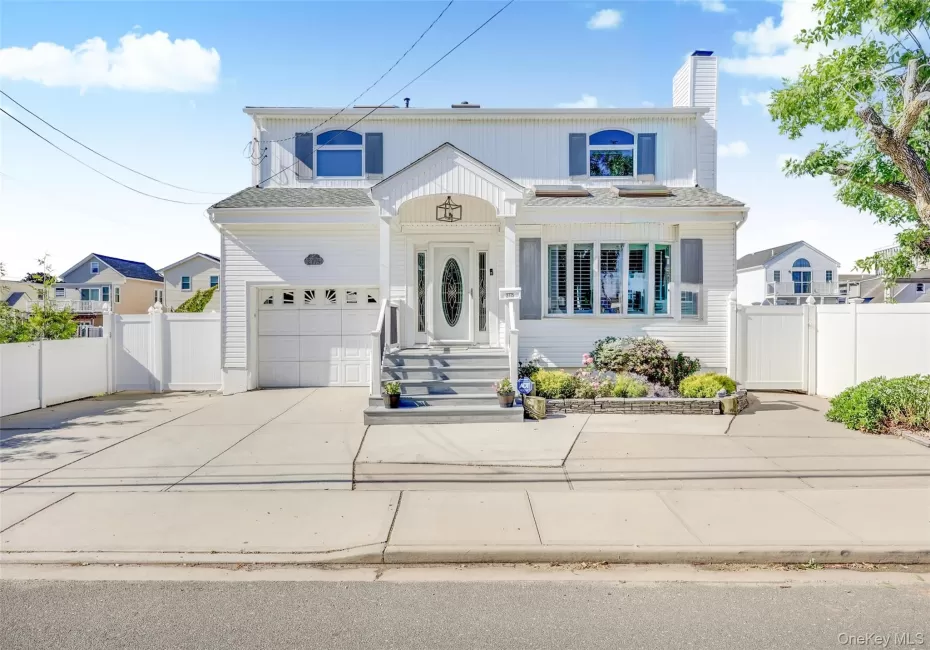 2775 Barbara Road, Hempstead, NY, 3 Bedrooms Bedrooms, 6 Rooms Rooms,1 BathroomBathrooms,Residential,For Rent,Barbara,0,1016078 2775 Barbara Road, Hempstead, NY, 3 Bedrooms Bedrooms, 6 Rooms Rooms,1 BathroomBathrooms,Residential,For Rent,Barbara,0,1016078