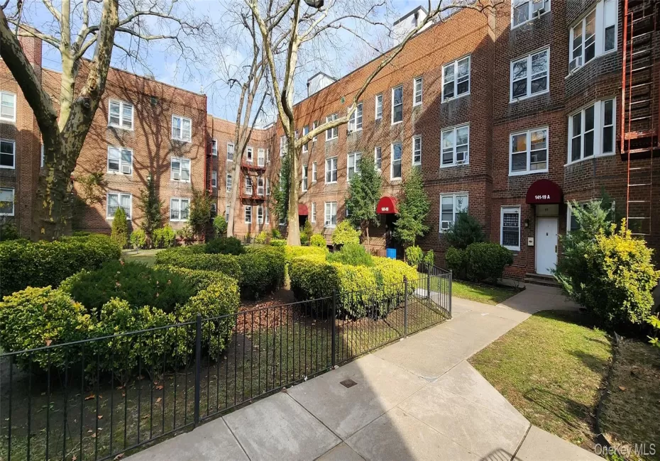 141-19 78th Road, New York, NY, 1 Bedroom Bedrooms, 3 Rooms Rooms,1 BathroomBathrooms,Residential,For Rent,78th,0,1016675 141-19 78th Road, New York, NY, 1 Bedroom Bedrooms, 3 Rooms Rooms,1 BathroomBathrooms,Residential,For Rent,78th,0,1016675