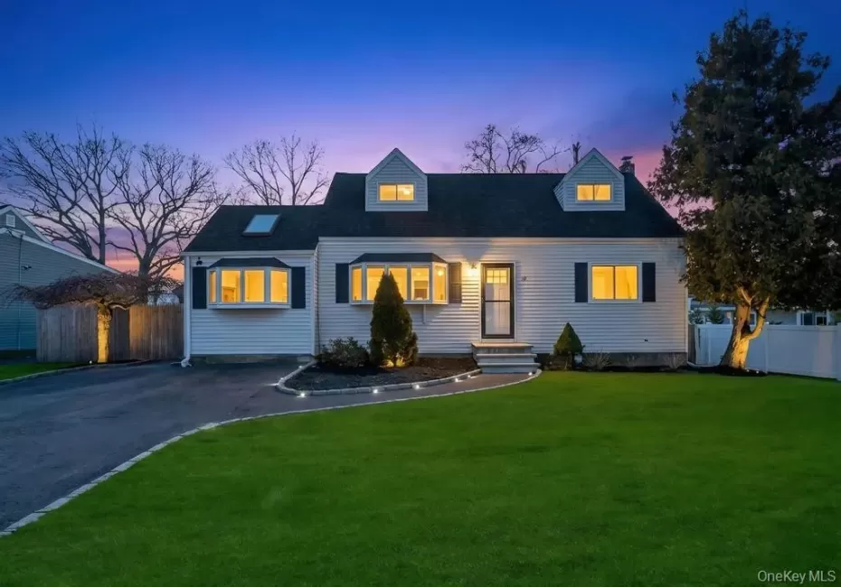 10 Continental Drive, Brookhaven, NY, 4 Bedrooms Bedrooms, 7 Rooms Rooms,2 BathroomsBathrooms,Residential,For Rent,Continental,0,1016991 10 Continental Drive, Brookhaven, NY, 4 Bedrooms Bedrooms, 7 Rooms Rooms,2 BathroomsBathrooms,Residential,For Rent,Continental,0,1016991