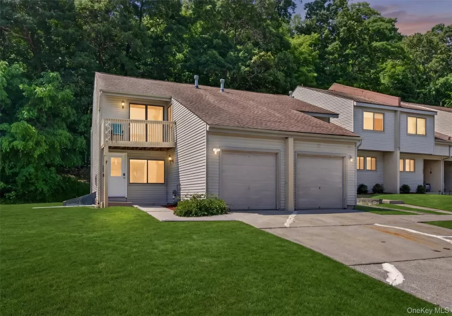 202 Concord Lane, Middletown, NY, 3 Bedrooms Bedrooms, 10 Rooms Rooms,2 BathroomsBathrooms,Residential Lease,For Rent,Concord,0,1016921 202 Concord Lane, Middletown, NY, 3 Bedrooms Bedrooms, 10 Rooms Rooms,2 BathroomsBathrooms,Residential Lease,For Rent,Concord,0,1016921