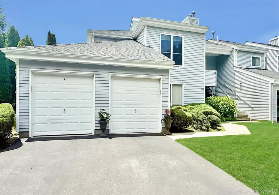 102 Hampton Vista Drive, Brookhaven, NY, 2 Bedrooms Bedrooms, 5 Rooms Rooms,2 BathroomsBathrooms,Residential,For Rent,Hampton Vista,0,1015991 102 Hampton Vista Drive, Brookhaven, NY, 2 Bedrooms Bedrooms, 5 Rooms Rooms,2 BathroomsBathrooms,Residential,For Rent,Hampton Vista,0,1015991