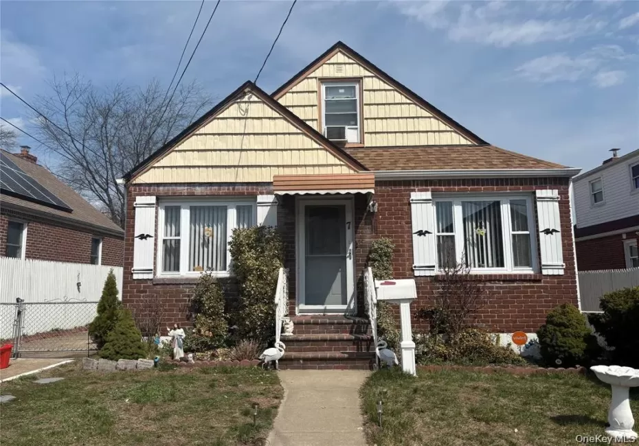 7 Catherine Court, Hempstead, NY, 4 Bedrooms Bedrooms, 7 Rooms Rooms,2 BathroomsBathrooms,Residential,For Rent,Catherine,0,1016937 7 Catherine Court, Hempstead, NY, 4 Bedrooms Bedrooms, 7 Rooms Rooms,2 BathroomsBathrooms,Residential,For Rent,Catherine,0,1016937