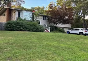 14 Branch Lane, Brookhaven, NY, 6 Bedrooms Bedrooms, 13 Rooms Rooms,4 BathroomsBathrooms,Residential Lease,For Rent,Branch,0,1016978 14 Branch Lane, Brookhaven, NY, 6 Bedrooms Bedrooms, 13 Rooms Rooms,4 BathroomsBathrooms,Residential Lease,For Rent,Branch,0,1016978