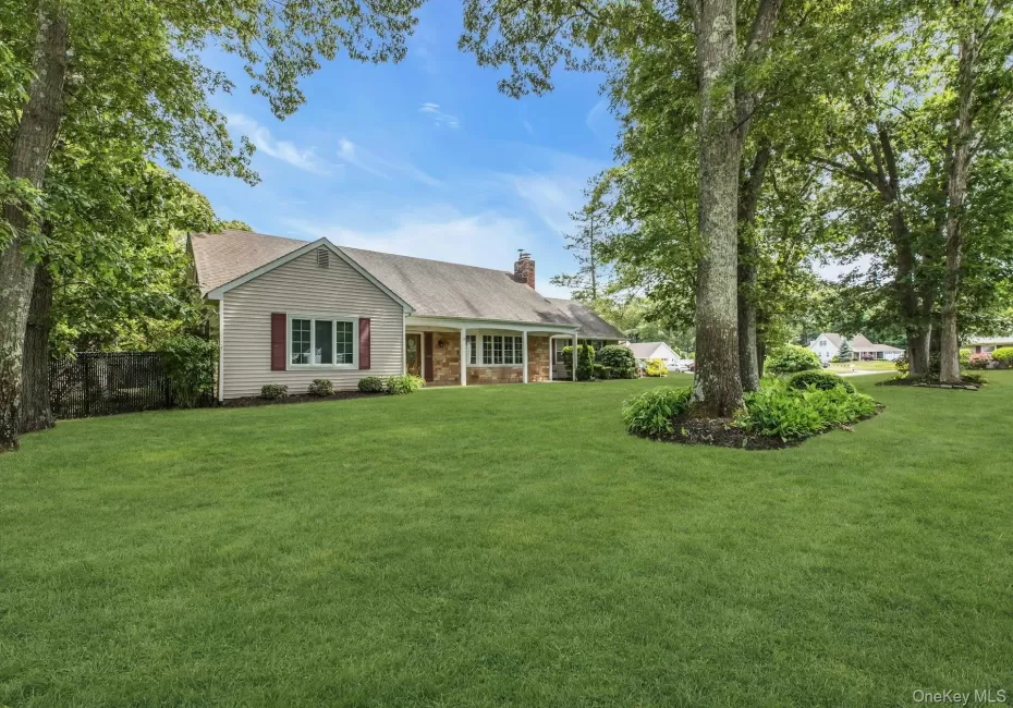 23 Bently Lane, Brookhaven, NY, 5 Bedrooms Bedrooms, 9 Rooms Rooms,3 BathroomsBathrooms,Residential,For Rent,Bently,0,KEY1017039 23 Bently Lane, Brookhaven, NY, 5 Bedrooms Bedrooms, 9 Rooms Rooms,3 BathroomsBathrooms,Residential,For Rent,Bently,0,KEY1017039