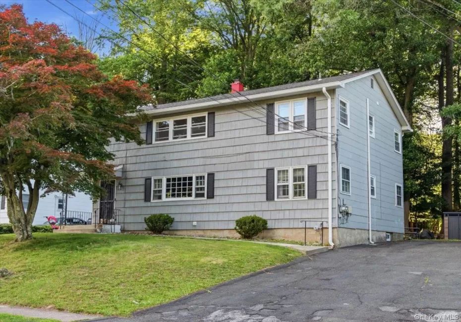 784 Brookridge Drive, Clarkstown, NY, 3 Bedrooms Bedrooms, 6 Rooms Rooms,1 BathroomBathrooms,Residential Lease,For Rent,Brookridge,0,1014164 784 Brookridge Drive, Clarkstown, NY, 3 Bedrooms Bedrooms, 6 Rooms Rooms,1 BathroomBathrooms,Residential Lease,For Rent,Brookridge,0,1014164