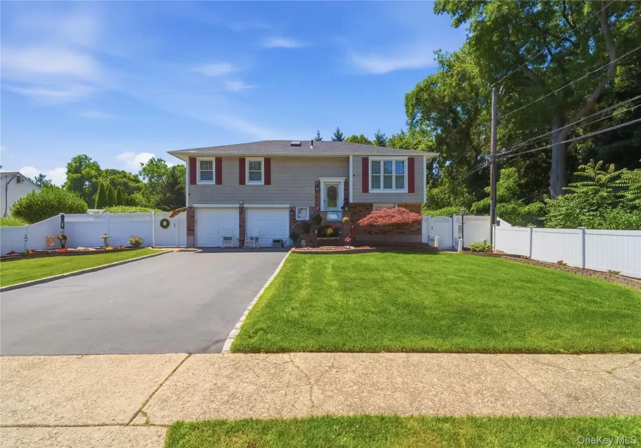 50 Amsterdam Road, Smithtown, NY, 4 Bedrooms Bedrooms, 7 Rooms Rooms,2 BathroomsBathrooms,Residential,For Rent,Amsterdam,0,1016434 50 Amsterdam Road, Smithtown, NY, 4 Bedrooms Bedrooms, 7 Rooms Rooms,2 BathroomsBathrooms,Residential,For Rent,Amsterdam,0,1016434