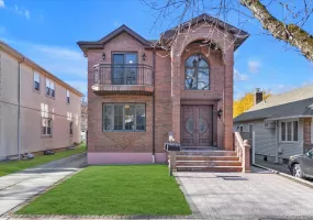 69-68 229th Street, New York, NY, 3 Bedrooms Bedrooms, 9 Rooms Rooms,3 BathroomsBathrooms,Residential Lease,For Rent,229th,0,1016628 69-68 229th Street, New York, NY, 3 Bedrooms Bedrooms, 9 Rooms Rooms,3 BathroomsBathrooms,Residential Lease,For Rent,229th,0,1016628