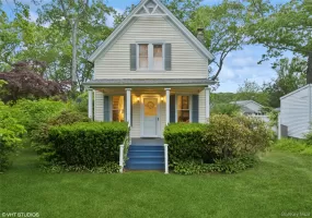 3725 Wickham Avenue, Southold, NY, 3 Bedrooms Bedrooms, 7 Rooms Rooms,1 BathroomBathrooms,Residential Lease,For Rent,Wickham,0,1017300 3725 Wickham Avenue, Southold, NY, 3 Bedrooms Bedrooms, 7 Rooms Rooms,1 BathroomBathrooms,Residential Lease,For Rent,Wickham,0,1017300