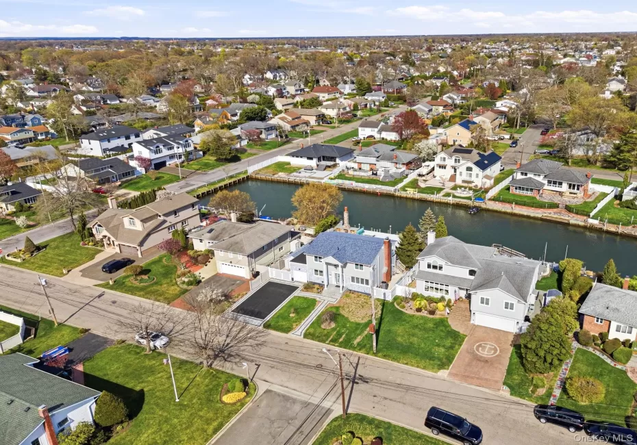 204 Bayview Avenue, Oyster Bay, NY, 4 Bedrooms Bedrooms, 9 Rooms Rooms,3 BathroomsBathrooms,Residential,For Rent,Bayview,0,1017121 204 Bayview Avenue, Oyster Bay, NY, 4 Bedrooms Bedrooms, 9 Rooms Rooms,3 BathroomsBathrooms,Residential,For Rent,Bayview,0,1017121