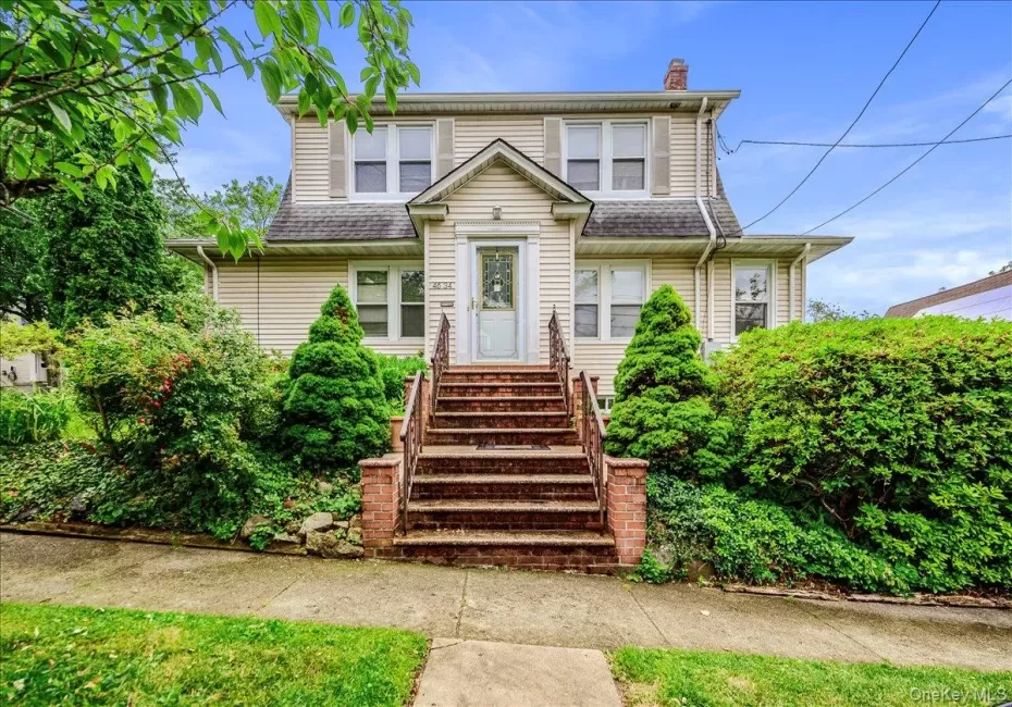 4634 Iris Lane, North Hempstead, NY, 3 Bedrooms Bedrooms, 7 Rooms Rooms,1 BathroomBathrooms,Residential,For Rent,Iris,0,1017337 4634 Iris Lane, North Hempstead, NY, 3 Bedrooms Bedrooms, 7 Rooms Rooms,1 BathroomBathrooms,Residential,For Rent,Iris,0,1017337