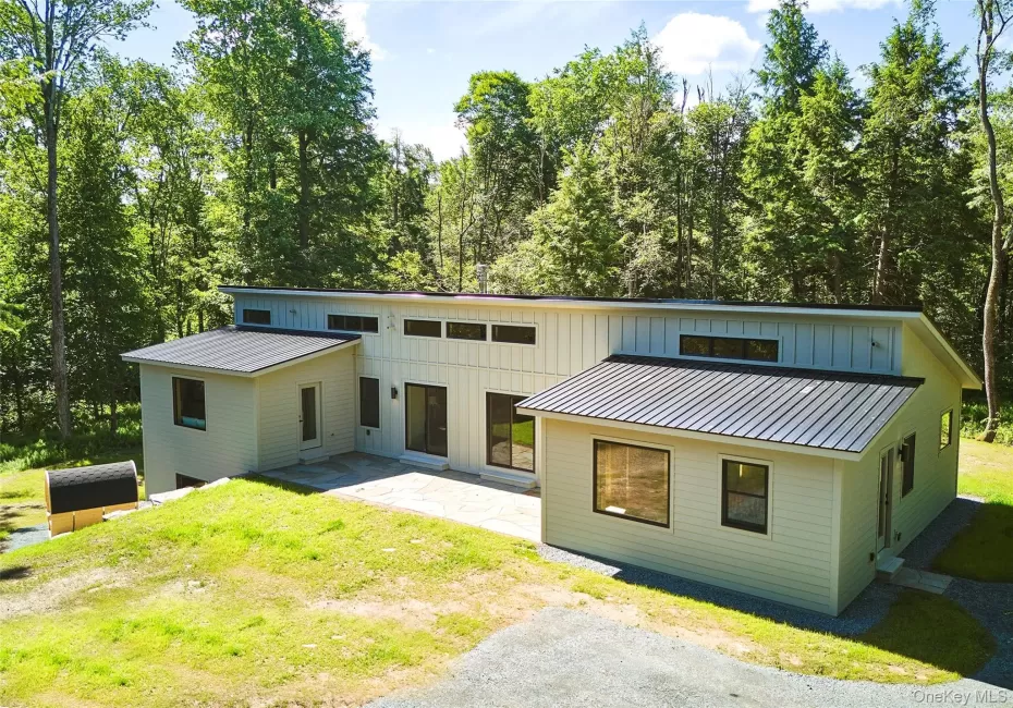 53 Land and Lakes Trail, Delaware, NY, 4 Bedrooms Bedrooms, 10 Rooms Rooms,3 BathroomsBathrooms,Residential,For Rent,Land and Lakes Trail,0,1016931 53 Land and Lakes Trail, Delaware, NY, 4 Bedrooms Bedrooms, 10 Rooms Rooms,3 BathroomsBathrooms,Residential,For Rent,Land and Lakes Trail,0,1016931