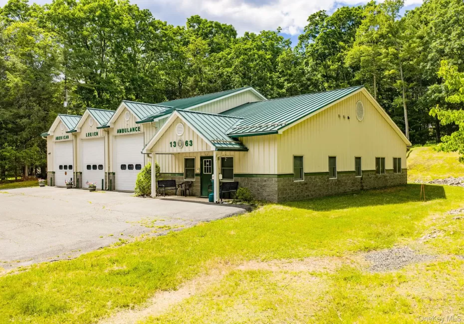 17 Collins Road, Highland, NY, 9 Rooms Rooms,1 BathroomBathrooms,Residential,For Rent,Collins,0,1012464 17 Collins Road, Highland, NY, 9 Rooms Rooms,1 BathroomBathrooms,Residential,For Rent,Collins,0,1012464
