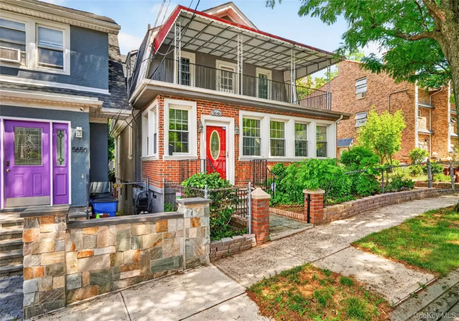 5646 Post Road, New York, NY, 3 Bedrooms Bedrooms, 7 Rooms Rooms,4 BathroomsBathrooms,Residential,For Rent,Post,0,KEY1014975 5646 Post Road, New York, NY, 3 Bedrooms Bedrooms, 7 Rooms Rooms,4 BathroomsBathrooms,Residential,For Rent,Post,0,KEY1014975