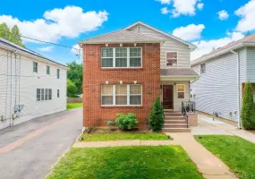 75 Cedar Place, Hempstead, NY, 4 Bedrooms Bedrooms, 11 Rooms Rooms,2 BathroomsBathrooms,Residential,For Rent,Cedar,0,KEY1017267 75 Cedar Place, Hempstead, NY, 4 Bedrooms Bedrooms, 11 Rooms Rooms,2 BathroomsBathrooms,Residential,For Rent,Cedar,0,KEY1017267