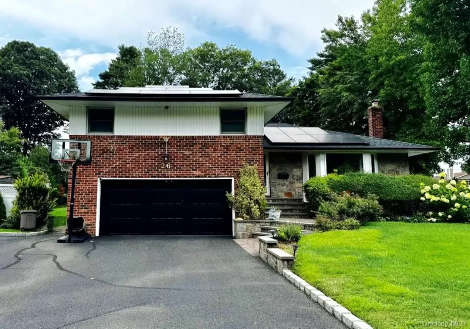 26 Canterbury Road, Oyster Bay, NY, 3 Bedrooms Bedrooms, 8 Rooms Rooms,3 BathroomsBathrooms,Residential Lease,For Rent,Canterbury,0,KEY1017375 26 Canterbury Road, Oyster Bay, NY, 3 Bedrooms Bedrooms, 8 Rooms Rooms,3 BathroomsBathrooms,Residential Lease,For Rent,Canterbury,0,KEY1017375