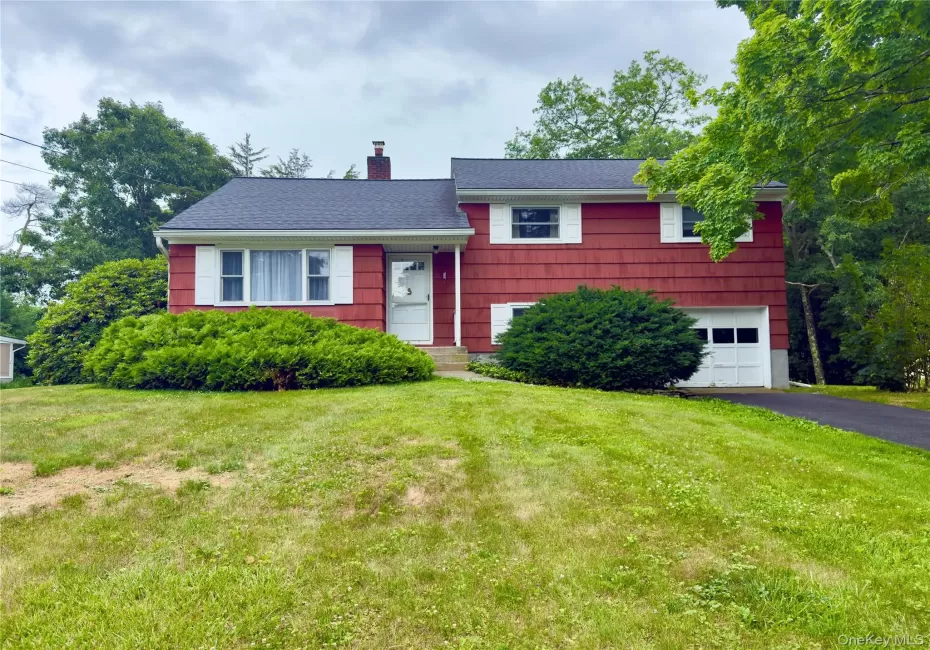 10 Abbie Lane, Hyde Park, NY, 3 Bedrooms Bedrooms, 7 Rooms Rooms,2 BathroomsBathrooms,Residential,For Rent,Abbie,0,1016996 10 Abbie Lane, Hyde Park, NY, 3 Bedrooms Bedrooms, 7 Rooms Rooms,2 BathroomsBathrooms,Residential,For Rent,Abbie,0,1016996