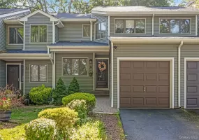 39 Jeremy Circle, Smithtown, NY, 2 Bedrooms Bedrooms, 5 Rooms Rooms,2 BathroomsBathrooms,Residential,For Rent,Jeremy,0,KEY1017081 39 Jeremy Circle, Smithtown, NY, 2 Bedrooms Bedrooms, 5 Rooms Rooms,2 BathroomsBathrooms,Residential,For Rent,Jeremy,0,KEY1017081