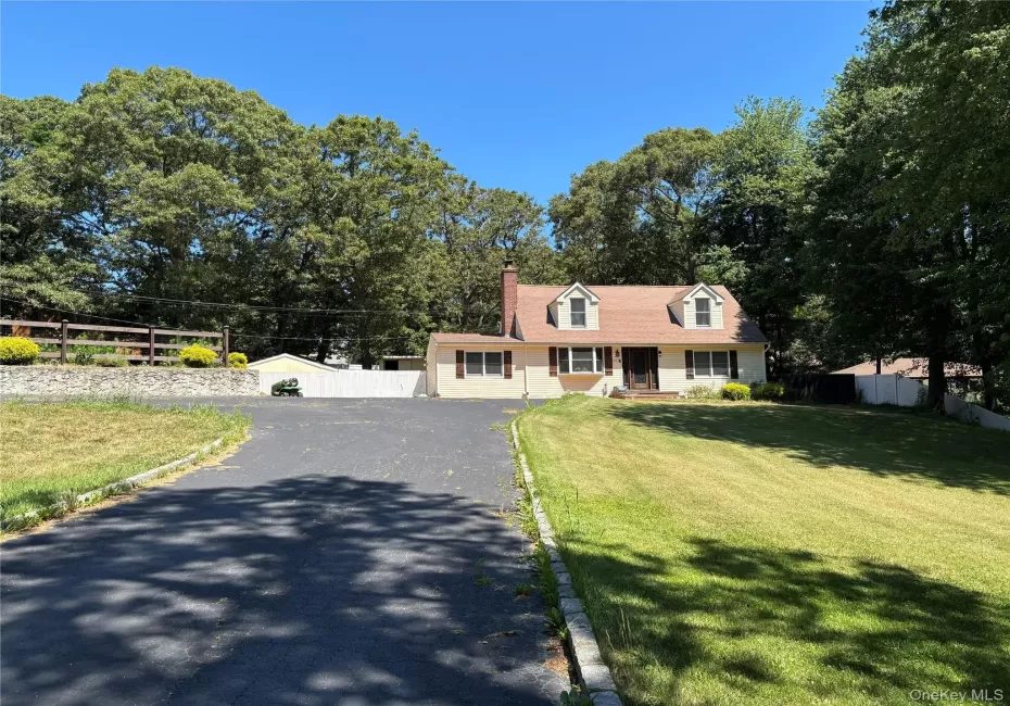 45 Croft Lane, Smithtown, NY, 4 Bedrooms Bedrooms, 8 Rooms Rooms,3 BathroomsBathrooms,Residential,For Rent,Croft,0,KEY1017406 45 Croft Lane, Smithtown, NY, 4 Bedrooms Bedrooms, 8 Rooms Rooms,3 BathroomsBathrooms,Residential,For Rent,Croft,0,KEY1017406