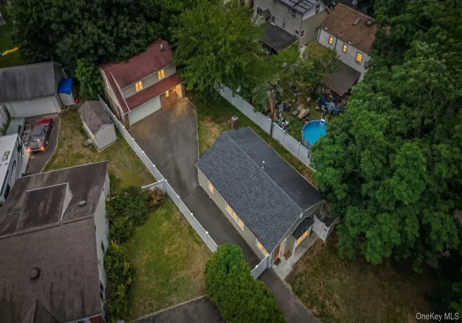 185 17th Street, Huntington, NY, 2 Bedrooms Bedrooms, 7 Rooms Rooms,3 BathroomsBathrooms,Residential,For Rent,17th,0,1017452 185 17th Street, Huntington, NY, 2 Bedrooms Bedrooms, 7 Rooms Rooms,3 BathroomsBathrooms,Residential,For Rent,17th,0,1017452