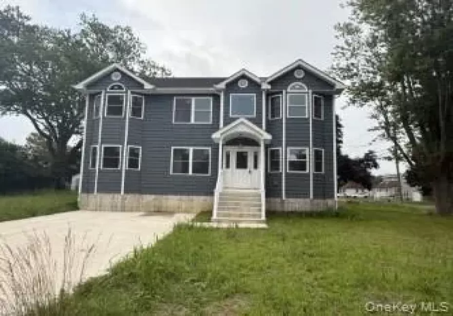 214 FOREST Road, Brookhaven, NY, 6 Bedrooms Bedrooms, 11 Rooms Rooms,3 BathroomsBathrooms,Residential,For Rent,FOREST,0,KEY1017447 214 FOREST Road, Brookhaven, NY, 6 Bedrooms Bedrooms, 11 Rooms Rooms,3 BathroomsBathrooms,Residential,For Rent,FOREST,0,KEY1017447