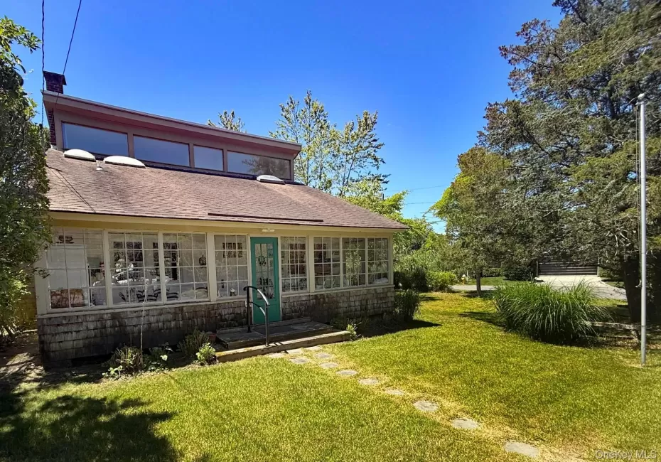 30 Edgemere Drive, Southampton, NY, 3 Bedrooms Bedrooms, 5 Rooms Rooms,2 BathroomsBathrooms,Residential,For Rent,Edgemere,0,1017347 30 Edgemere Drive, Southampton, NY, 3 Bedrooms Bedrooms, 5 Rooms Rooms,2 BathroomsBathrooms,Residential,For Rent,Edgemere,0,1017347