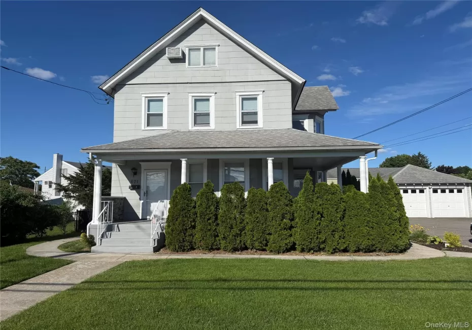 671 Main Street, Oyster Bay, NY, 2 Bedrooms Bedrooms, 4 Rooms Rooms,1 BathroomBathrooms,Residential Lease,For Rent,Main,0,1017390 671 Main Street, Oyster Bay, NY, 2 Bedrooms Bedrooms, 4 Rooms Rooms,1 BathroomBathrooms,Residential Lease,For Rent,Main,0,1017390