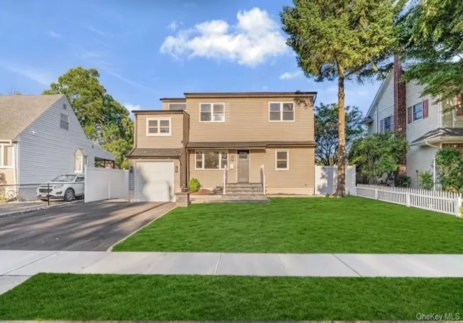 737 Flowerdale Drive, Hempstead, NY, 5 Bedrooms Bedrooms, 8 Rooms Rooms,2 BathroomsBathrooms,Residential,For Rent,Flowerdale,0,1017093 737 Flowerdale Drive, Hempstead, NY, 5 Bedrooms Bedrooms, 8 Rooms Rooms,2 BathroomsBathrooms,Residential,For Rent,Flowerdale,0,1017093