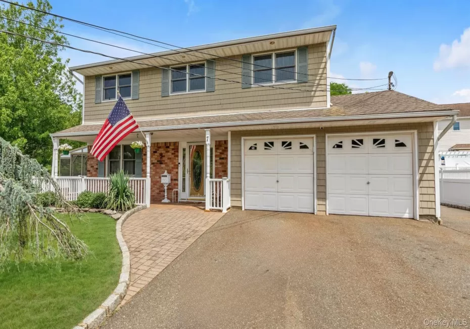 7 Freedom Court, Babylon, NY, 5 Bedrooms Bedrooms, 8 Rooms Rooms,1 BathroomBathrooms,Residential,For Rent,Freedom,0,1016410 7 Freedom Court, Babylon, NY, 5 Bedrooms Bedrooms, 8 Rooms Rooms,1 BathroomBathrooms,Residential,For Rent,Freedom,0,1016410