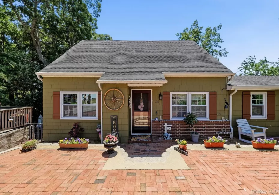 36 Sayville Road, Brookhaven, NY, 7 Bedrooms Bedrooms, 8 Rooms Rooms,3 BathroomsBathrooms,Residential,For Rent,Sayville,0,1017459 36 Sayville Road, Brookhaven, NY, 7 Bedrooms Bedrooms, 8 Rooms Rooms,3 BathroomsBathrooms,Residential,For Rent,Sayville,0,1017459