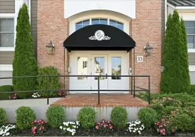 33204 Spruce Pond Circle, Oyster Bay, NY, 2 Bedrooms Bedrooms, 5 Rooms Rooms,2 BathroomsBathrooms,Residential,For Rent,Spruce Pond,0,1015912 33204 Spruce Pond Circle, Oyster Bay, NY, 2 Bedrooms Bedrooms, 5 Rooms Rooms,2 BathroomsBathrooms,Residential,For Rent,Spruce Pond,0,1015912