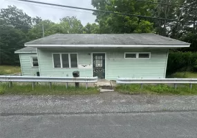 748 State Route 42, Deerpark, NY, 2 Bedrooms Bedrooms, 5 Rooms Rooms,1 BathroomBathrooms,Residential,For Rent,State Route 42,0,1017674 748 State Route 42, Deerpark, NY, 2 Bedrooms Bedrooms, 5 Rooms Rooms,1 BathroomBathrooms,Residential,For Rent,State Route 42,0,1017674