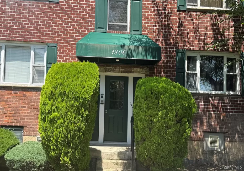 1806 Shipley Avenue, Hempstead, NY, 2 Bedrooms Bedrooms, 4 Rooms Rooms,1 BathroomBathrooms,Residential Lease,For Rent,Shipley,0,KEY1017577 1806 Shipley Avenue, Hempstead, NY, 2 Bedrooms Bedrooms, 4 Rooms Rooms,1 BathroomBathrooms,Residential Lease,For Rent,Shipley,0,KEY1017577