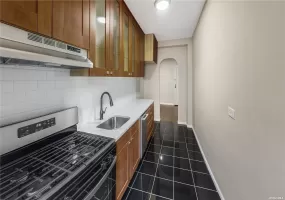 35-38 75th Street, New York, NY, 1 Bedroom Bedrooms, 3 Rooms Rooms,1 BathroomBathrooms,Residential,For Rent,75th Street,0,L3565391 35-38 75th Street, New York, NY, 1 Bedroom Bedrooms, 3 Rooms Rooms,1 BathroomBathrooms,Residential,For Rent,75th Street,0,L3565391
