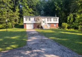 88 Pine Road, Hyde Park, NY, 4 Bedrooms Bedrooms, 10 Rooms Rooms,3 BathroomsBathrooms,Residential,For Rent,Pine,0,969403 88 Pine Road, Hyde Park, NY, 4 Bedrooms Bedrooms, 10 Rooms Rooms,3 BathroomsBathrooms,Residential,For Rent,Pine,0,969403
