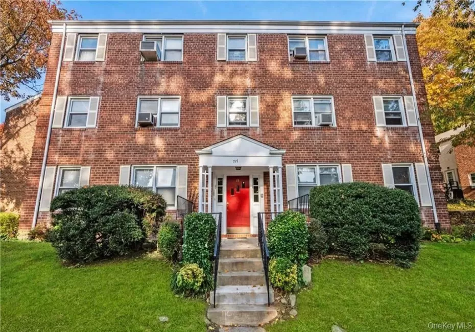 717 Tuckahoe Road, Yonkers, NY, 2 Bedrooms Bedrooms, 4 Rooms Rooms,1 BathroomBathrooms,Residential,For Rent,Tuckahoe,0,KEY977698 717 Tuckahoe Road, Yonkers, NY, 2 Bedrooms Bedrooms, 4 Rooms Rooms,1 BathroomBathrooms,Residential,For Rent,Tuckahoe,0,KEY977698