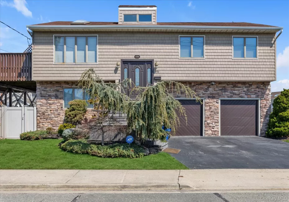 390 Silver Lane, Hempstead, NY, 4 Bedrooms Bedrooms, 10 Rooms Rooms,3 BathroomsBathrooms,Residential,For Rent,Silver,0,KEY976819 390 Silver Lane, Hempstead, NY, 4 Bedrooms Bedrooms, 10 Rooms Rooms,3 BathroomsBathrooms,Residential,For Rent,Silver,0,KEY976819
