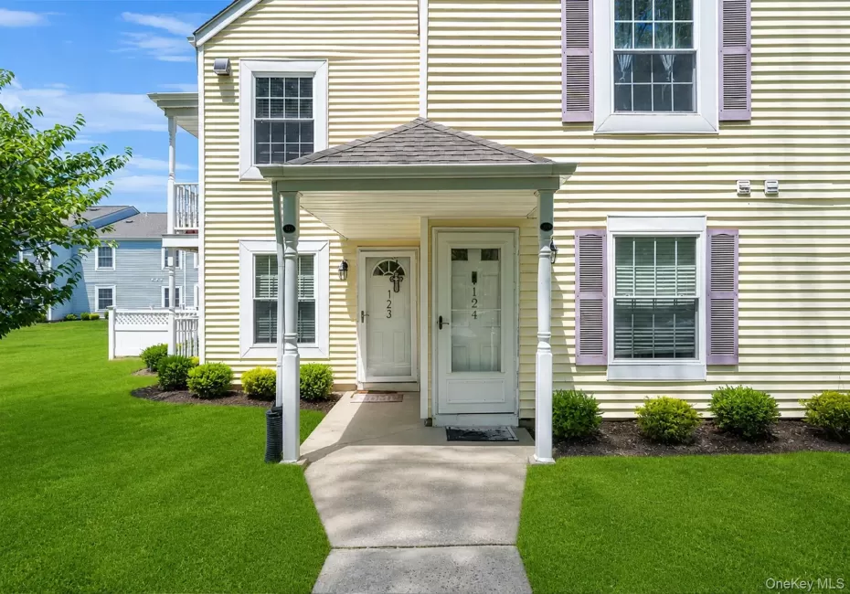 124 Fairview Circle, Brookhaven, NY, 2 Bedrooms Bedrooms, 4 Rooms Rooms,1 BathroomBathrooms,Residential,For Rent,Fairview,0,KEY1016345 124 Fairview Circle, Brookhaven, NY, 2 Bedrooms Bedrooms, 4 Rooms Rooms,1 BathroomBathrooms,Residential,For Rent,Fairview,0,KEY1016345