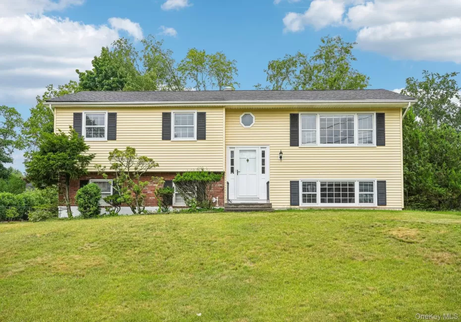 110 Orchid Drive, Orangetown, NY, 4 Bedrooms Bedrooms, 8 Rooms Rooms,2 BathroomsBathrooms,Residential Lease,For Rent,Orchid,0,KEY1017111 110 Orchid Drive, Orangetown, NY, 4 Bedrooms Bedrooms, 8 Rooms Rooms,2 BathroomsBathrooms,Residential Lease,For Rent,Orchid,0,KEY1017111