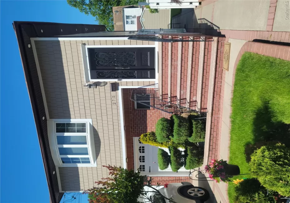275 Brook Street, North Hempstead, NY, 3 Bedrooms Bedrooms, 6 Rooms Rooms,1 BathroomBathrooms,Residential Lease,For Rent,Brook,0,1017684 275 Brook Street, North Hempstead, NY, 3 Bedrooms Bedrooms, 6 Rooms Rooms,1 BathroomBathrooms,Residential Lease,For Rent,Brook,0,1017684