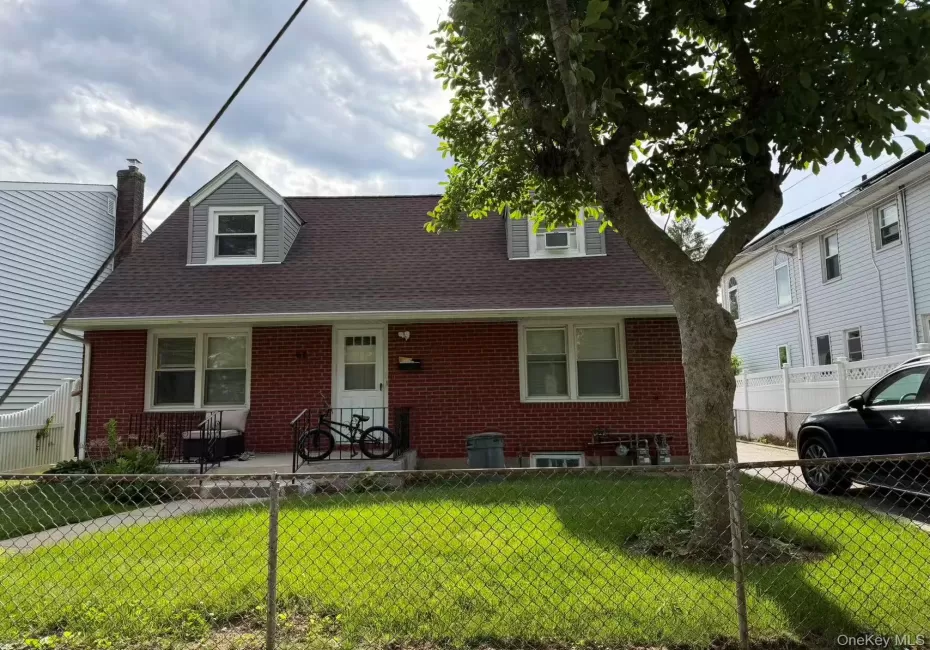 61 Grand Street, North Hempstead, NY, 2 Bedrooms Bedrooms, 7 Rooms Rooms,2 BathroomsBathrooms,Residential Lease,For Rent,Grand,0,KEY1018011 61 Grand Street, North Hempstead, NY, 2 Bedrooms Bedrooms, 7 Rooms Rooms,2 BathroomsBathrooms,Residential Lease,For Rent,Grand,0,KEY1018011