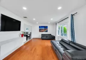 32 Beverly Street, Islip, NY, 5 Bedrooms Bedrooms, 15 Rooms Rooms,3 BathroomsBathrooms,Residential,For Rent,Beverly,0,KEY1015313 32 Beverly Street, Islip, NY, 5 Bedrooms Bedrooms, 15 Rooms Rooms,3 BathroomsBathrooms,Residential,For Rent,Beverly,0,KEY1015313