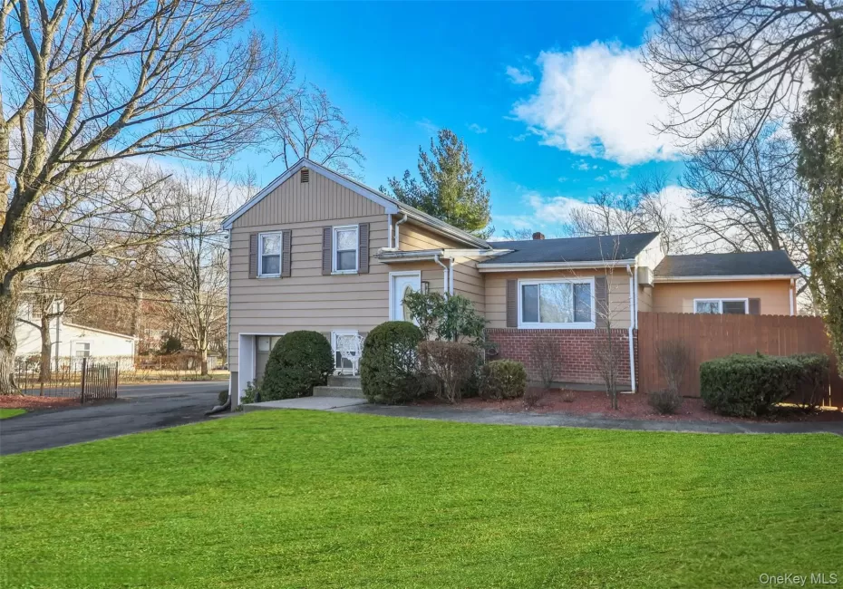 138 Eckerson Road, Ramapo, NY, 4 Bedrooms Bedrooms, 12 Rooms Rooms,2 BathroomsBathrooms,Residential,For Rent,Eckerson,0,KEY910293 138 Eckerson Road, Ramapo, NY, 4 Bedrooms Bedrooms, 12 Rooms Rooms,2 BathroomsBathrooms,Residential,For Rent,Eckerson,0,KEY910293