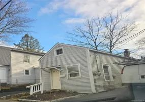 45 Knapp Avenue, Middletown, NY, 1 Bedroom Bedrooms, 4 Rooms Rooms,1 BathroomBathrooms,Residential,For Rent,Knapp,0,977325 45 Knapp Avenue, Middletown, NY, 1 Bedroom Bedrooms, 4 Rooms Rooms,1 BathroomBathrooms,Residential,For Rent,Knapp,0,977325