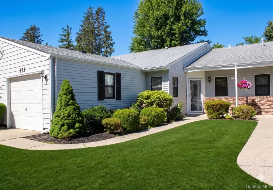 173 Knolls Drive, Brookhaven, NY, 2 Bedrooms Bedrooms, 5 Rooms Rooms,2 BathroomsBathrooms,Residential,For Rent,Knolls,0,KEY1015041 173 Knolls Drive, Brookhaven, NY, 2 Bedrooms Bedrooms, 5 Rooms Rooms,2 BathroomsBathrooms,Residential,For Rent,Knolls,0,KEY1015041