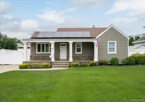 59 Lambert Avenue, Oyster Bay, NY, 3 Bedrooms Bedrooms, 7 Rooms Rooms,2 BathroomsBathrooms,Residential,For Rent,Lambert,0,KEY1013478 59 Lambert Avenue, Oyster Bay, NY, 3 Bedrooms Bedrooms, 7 Rooms Rooms,2 BathroomsBathrooms,Residential,For Rent,Lambert,0,KEY1013478