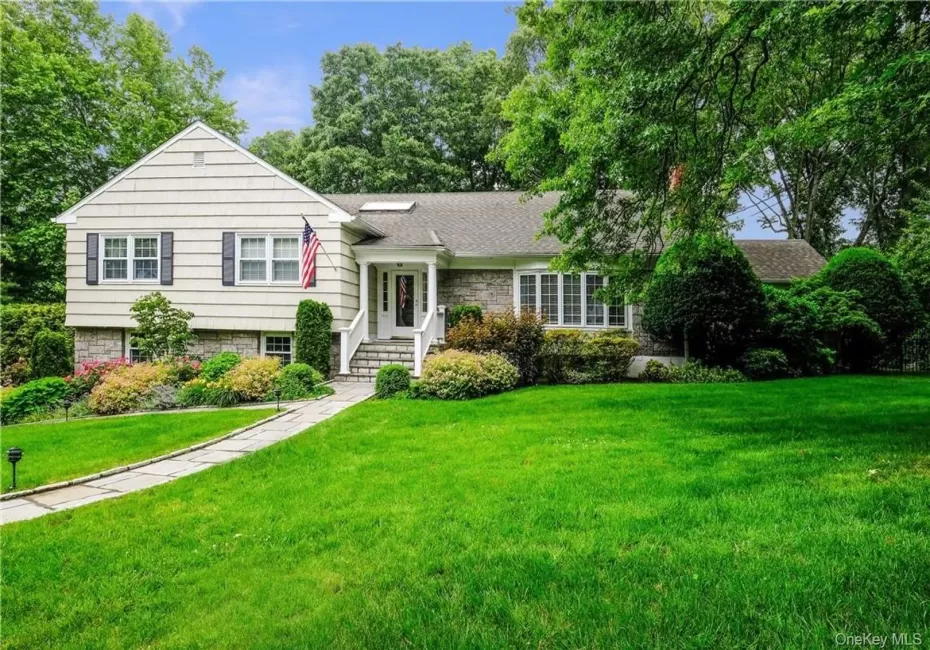 4 Iroquois Trail, Harrison, NY, 4 Bedrooms Bedrooms, 11 Rooms Rooms,3 BathroomsBathrooms,Residential Lease,For Rent,Iroquois,0,KEY1006421 4 Iroquois Trail, Harrison, NY, 4 Bedrooms Bedrooms, 11 Rooms Rooms,3 BathroomsBathrooms,Residential Lease,For Rent,Iroquois,0,KEY1006421