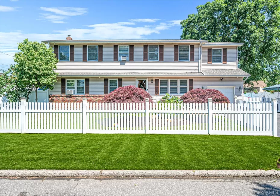 201 Oakland Avenue, Babylon, NY, 6 Bedrooms Bedrooms, 11 Rooms Rooms,3 BathroomsBathrooms,Residential,For Rent,Oakland,0,KEY933959 201 Oakland Avenue, Babylon, NY, 6 Bedrooms Bedrooms, 11 Rooms Rooms,3 BathroomsBathrooms,Residential,For Rent,Oakland,0,KEY933959