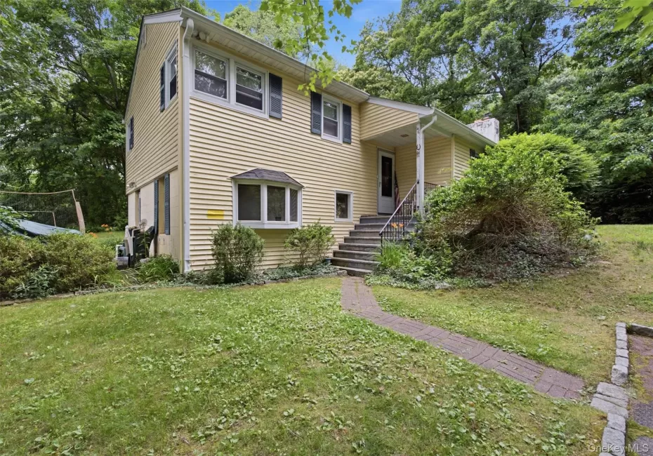 4 Lorraine Road, Lewisboro, NY, 3 Bedrooms Bedrooms, 6 Rooms Rooms,1 BathroomBathrooms,Residential,For Rent,Lorraine,0,KEY1016494 4 Lorraine Road, Lewisboro, NY, 3 Bedrooms Bedrooms, 6 Rooms Rooms,1 BathroomBathrooms,Residential,For Rent,Lorraine,0,KEY1016494