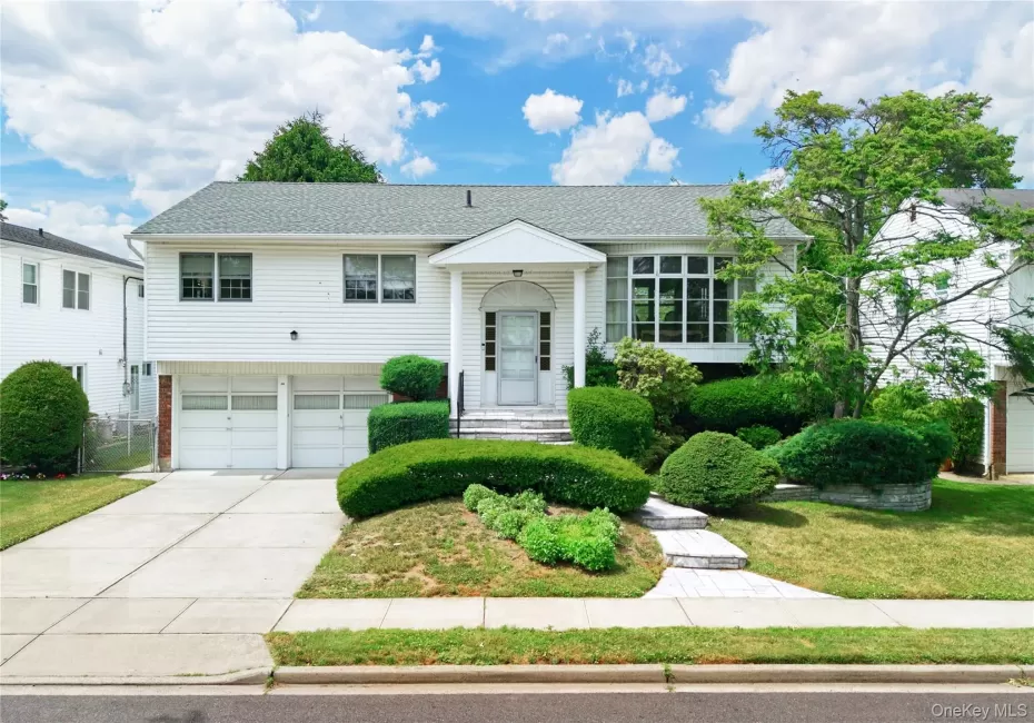726 University Street, Hempstead, NY, 4 Bedrooms Bedrooms, 8 Rooms Rooms,2 BathroomsBathrooms,Residential,For Rent,University,0,KEY1016520 726 University Street, Hempstead, NY, 4 Bedrooms Bedrooms, 8 Rooms Rooms,2 BathroomsBathrooms,Residential,For Rent,University,0,KEY1016520
