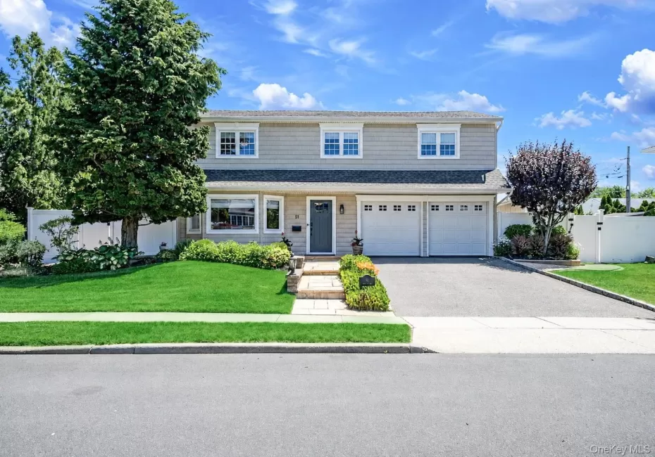 Expanded Colonial Splanch with 2 Car Garage, Great Curb Appeal, .23 Acres Expanded Colonial Splanch with 2 Car Garage, Great Curb Appeal, .23 Acres